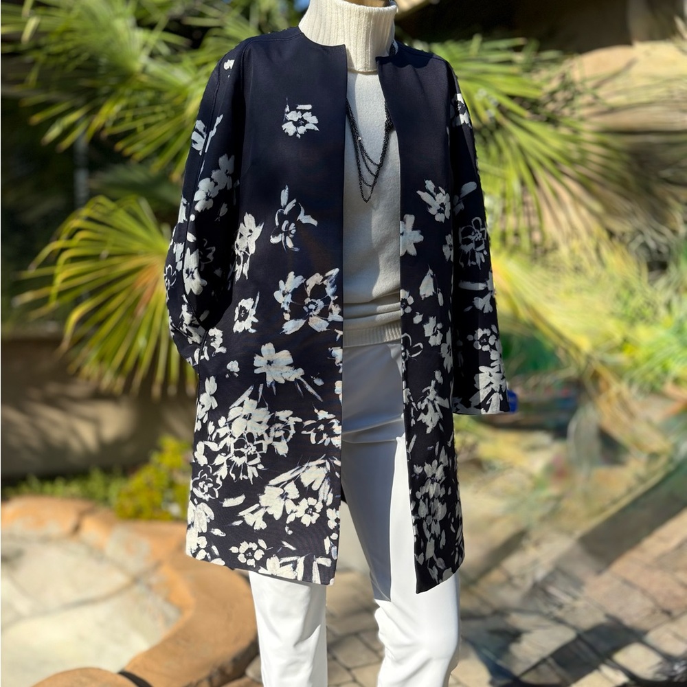 NWOT~Lafayette 148 New York ~
Midnight Blue Jacket